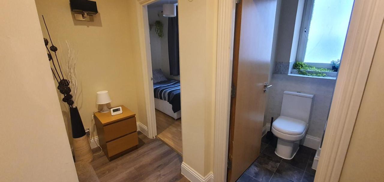 Double Room&Private Bath Near The Square Mile Londen Buitenkant foto