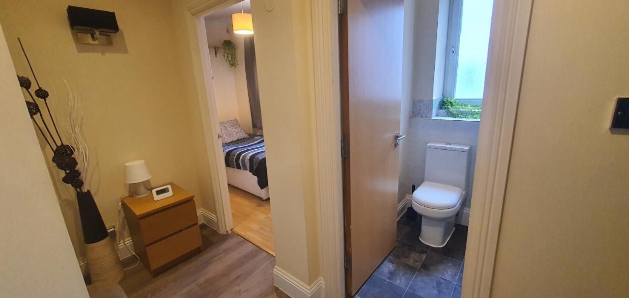 Double Room&Private Bath Near The Square Mile Londen Buitenkant foto